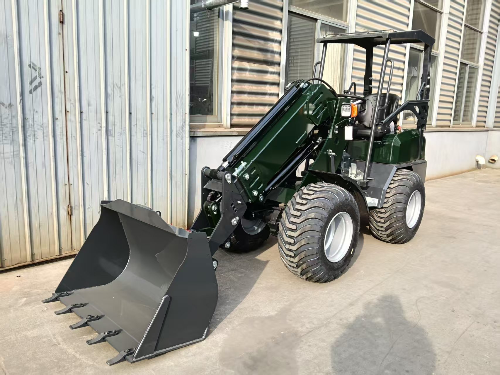 Chargeur télescopique compact  - Wheel Loader avis et prix